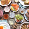 Comment organiser un brunch parfait à la maison Les secrets dune réception réussie